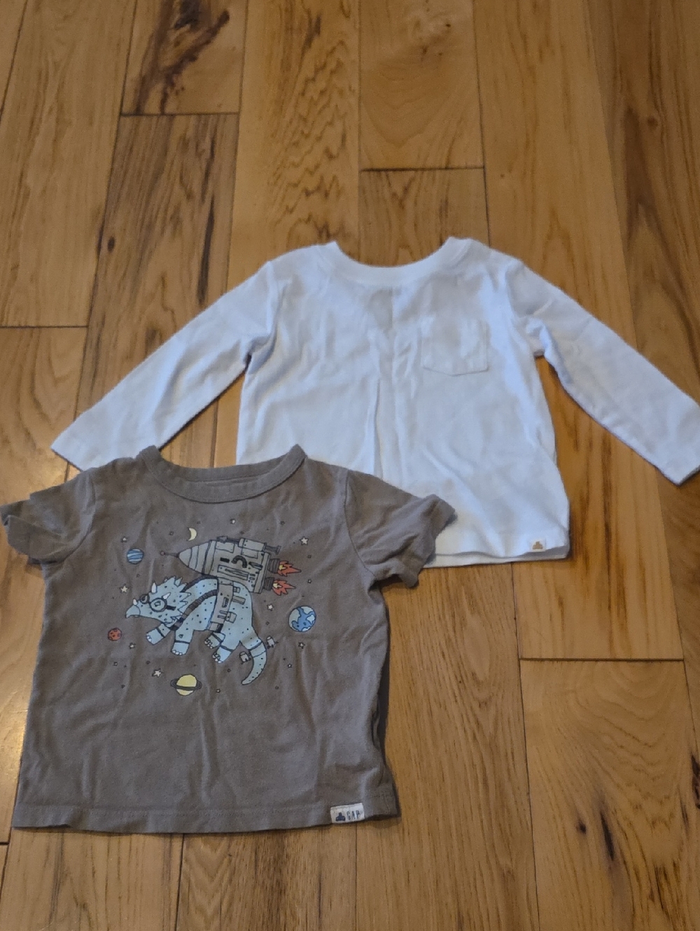 GAP Bundle Two-Pack Tops - White Long Sleeve & Space Graphic Tee